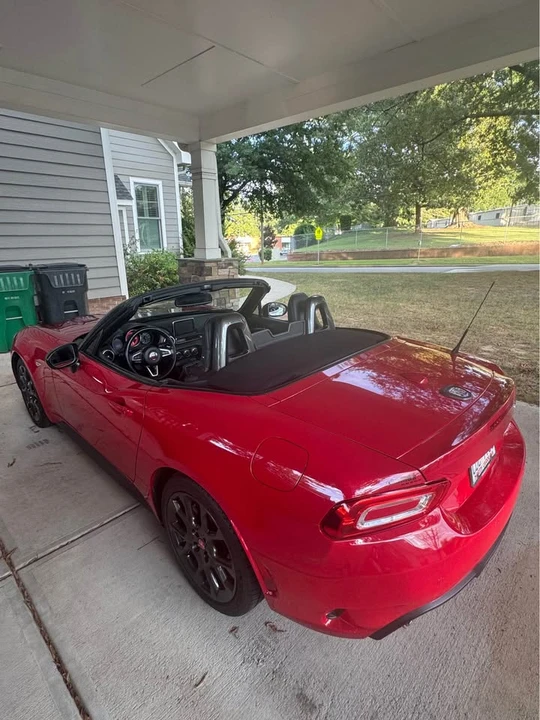 2018 Fiat 124 Spider - Image 3 of 6