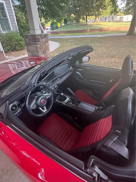 2018 Fiat 124 Spider - Image 5 of 6