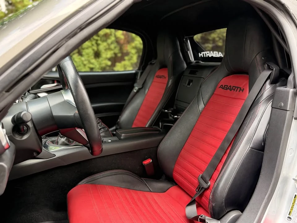 2018 Fiat 124 Spider - Image 10 of 11
