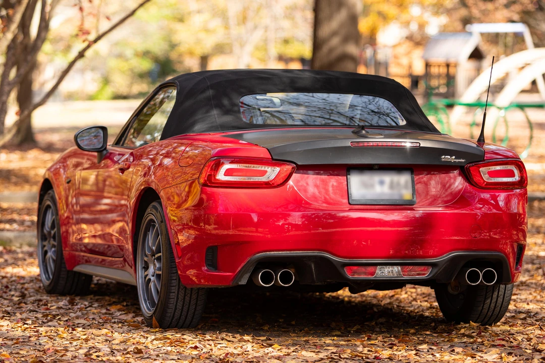 2018 Fiat 124 Spider - Image 13 of 31