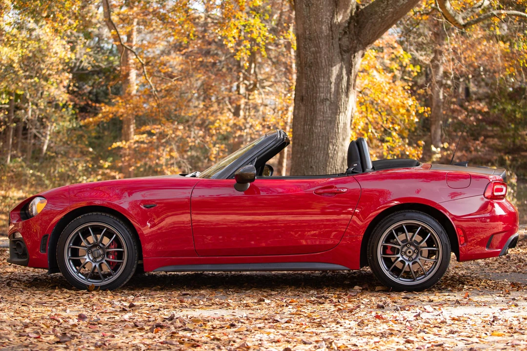 2018 Fiat 124 Spider - Image 7 of 31