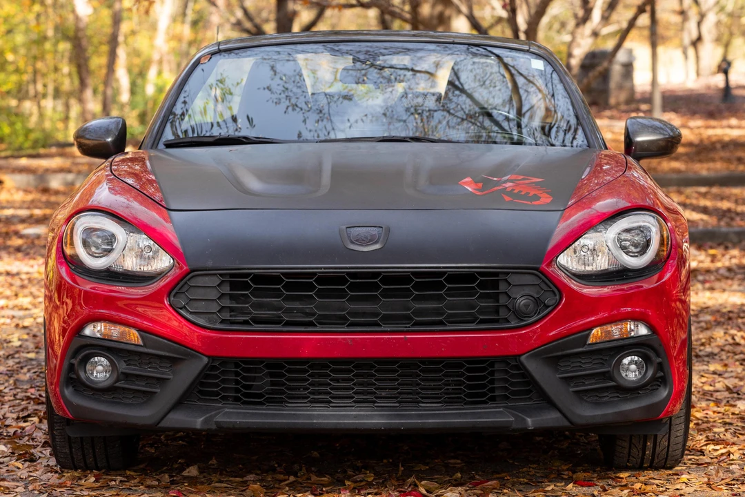 2018 Fiat 124 Spider - Image 2 of 31