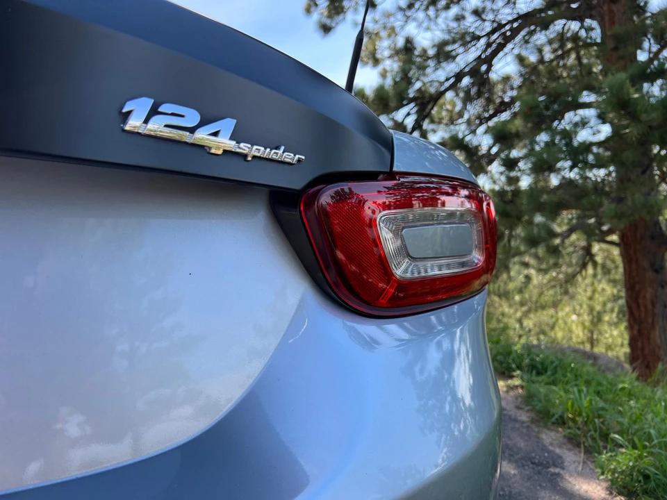 2018 Fiat 124 Spider - Image 29 of 31