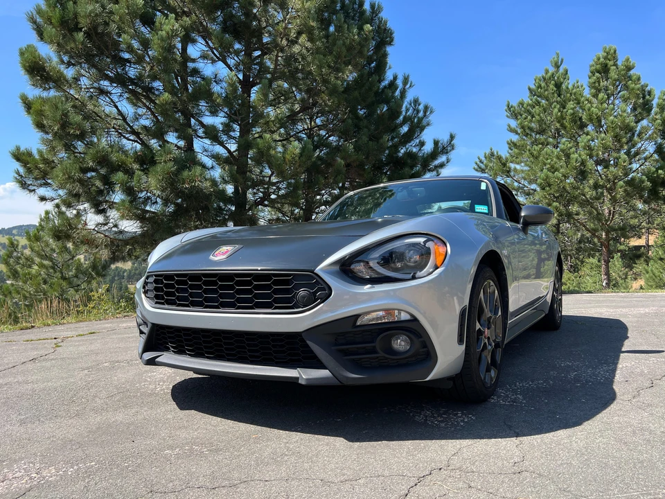 2018 Fiat 124 Spider - Image 16 of 31