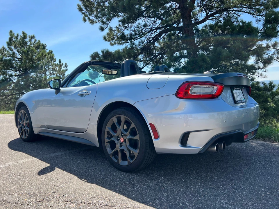 2018 Fiat 124 Spider - Image 11 of 31