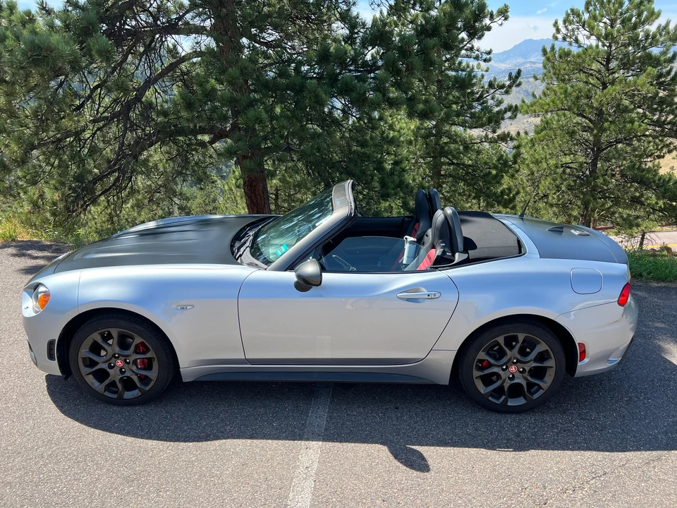 2018 Fiat 124 Spider - Image 8 of 31