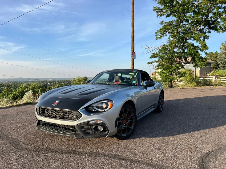 2018 Fiat 124 Spider - Image 17 of 31