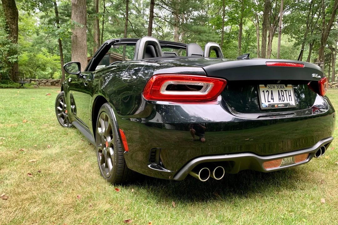 2018 Fiat 124 Spider - Image 9 of 31