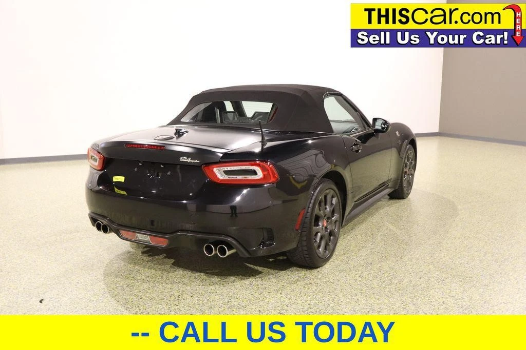 2018 Fiat 124 Spider - Image 9 of 12