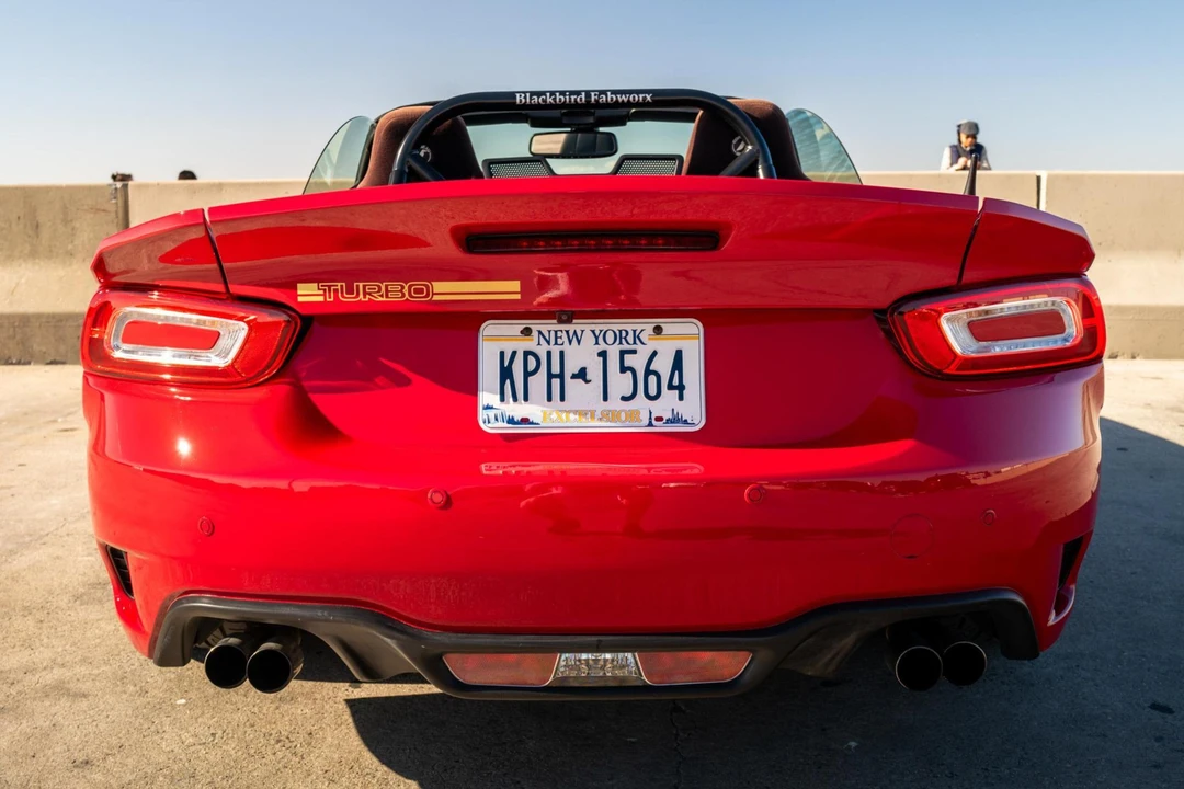 2018 Fiat 124 Spider - Image 5 of 31