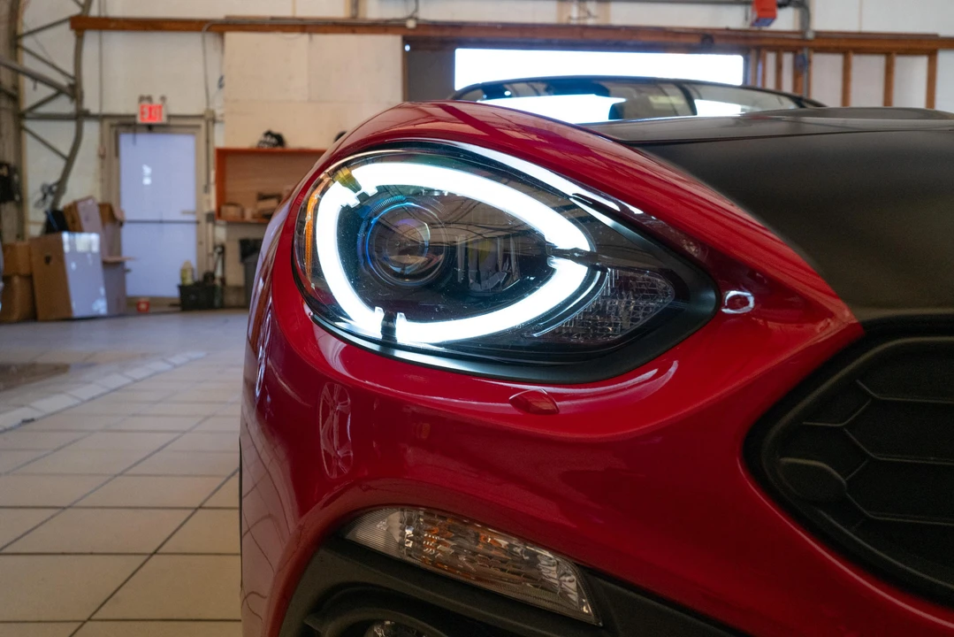 2018 Fiat 124 Spider - Image 25 of 31