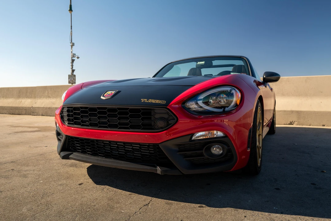 2018 Fiat 124 Spider - Image 8 of 31