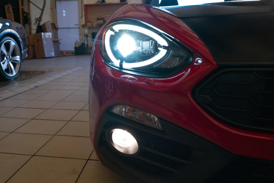 2018 Fiat 124 Spider - Image 26 of 31