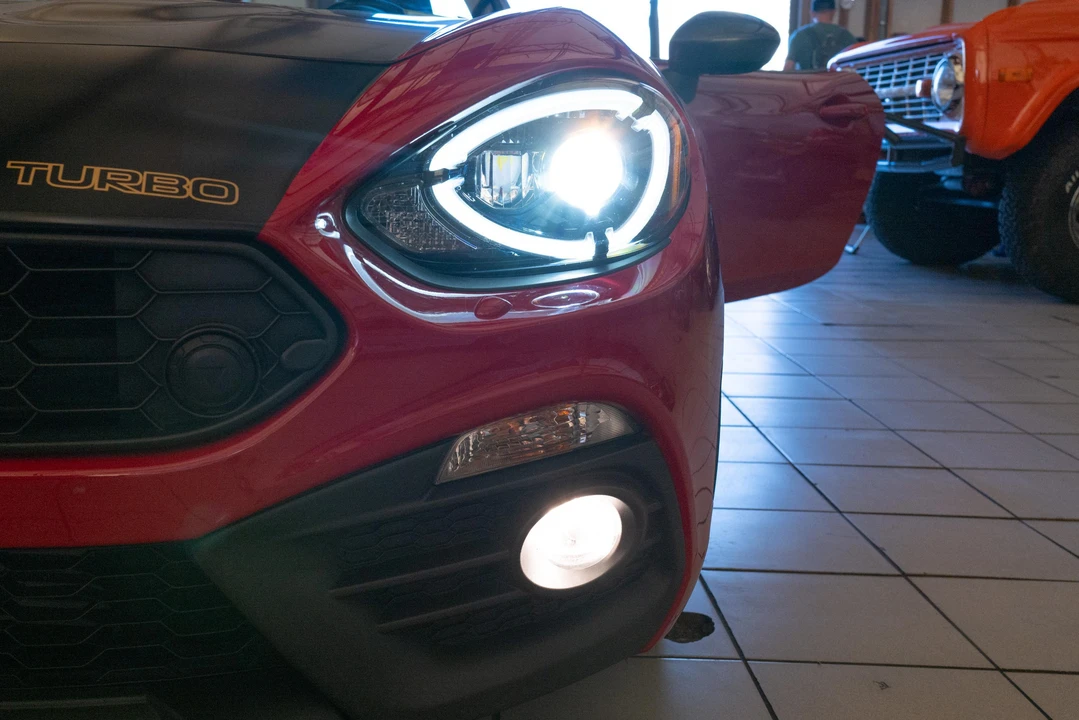 2018 Fiat 124 Spider - Image 31 of 31