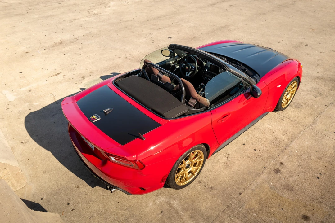 2018 Fiat 124 Spider - Image 16 of 31