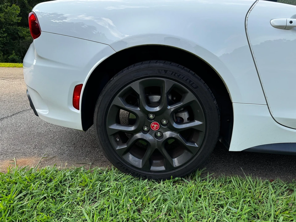 2018 Fiat 124 Spider - Image 31 of 31