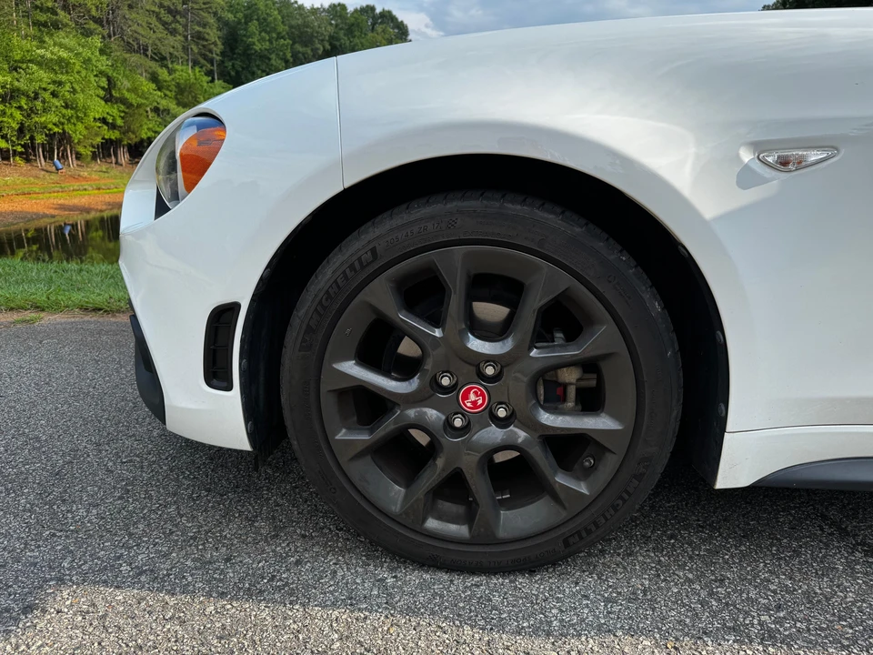 2018 Fiat 124 Spider - Image 29 of 31