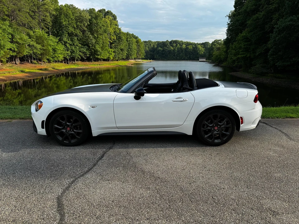 2018 Fiat 124 Spider - Image 7 of 31