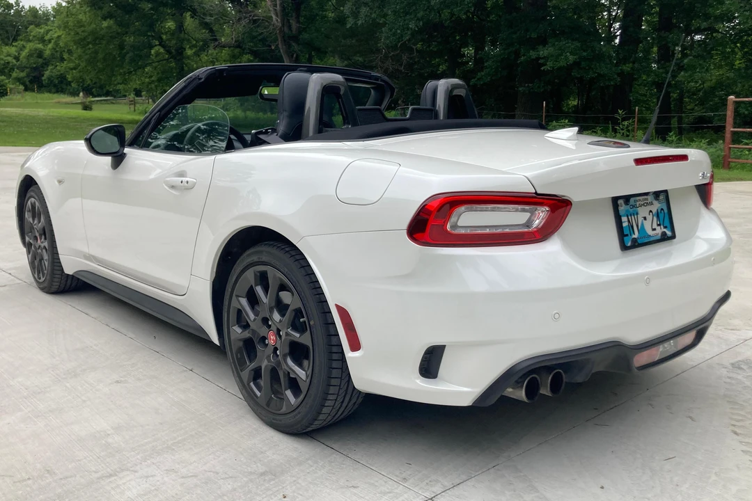 2018 Fiat 124 Spider - Image 4 of 31