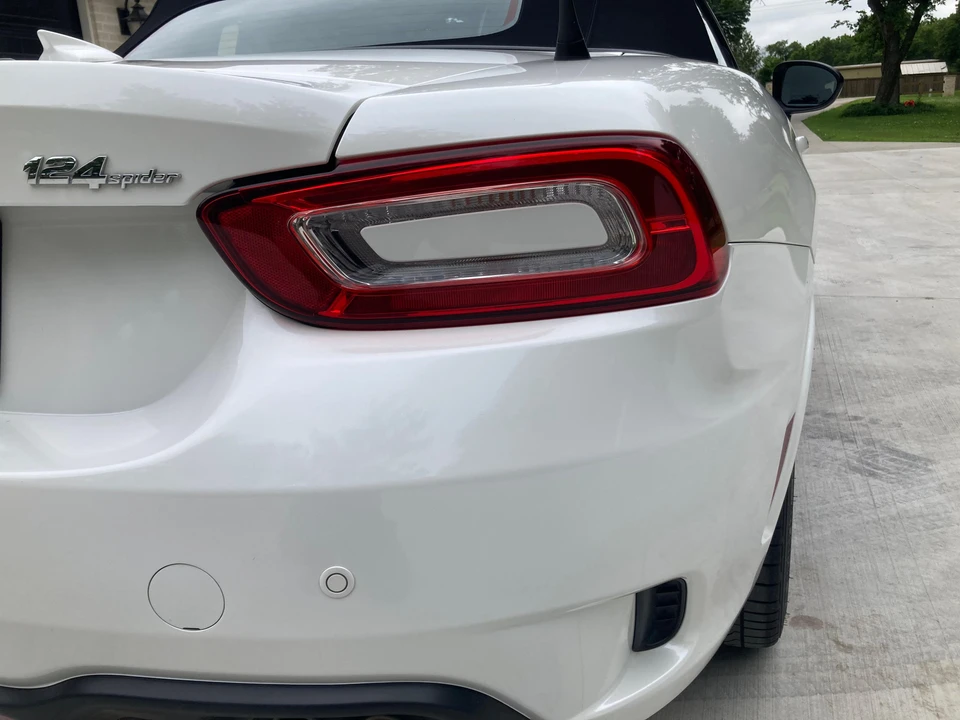 2018 Fiat 124 Spider - Image 27 of 31