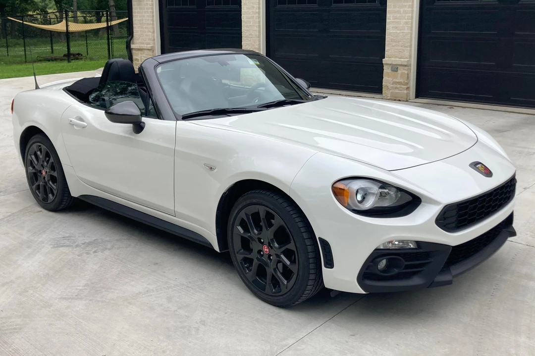2018 Fiat 124 Spider - Image 8 of 31
