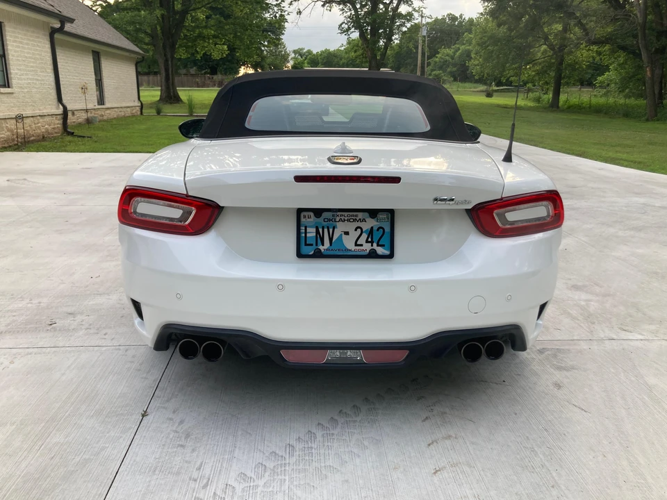2018 Fiat 124 Spider - Image 13 of 31