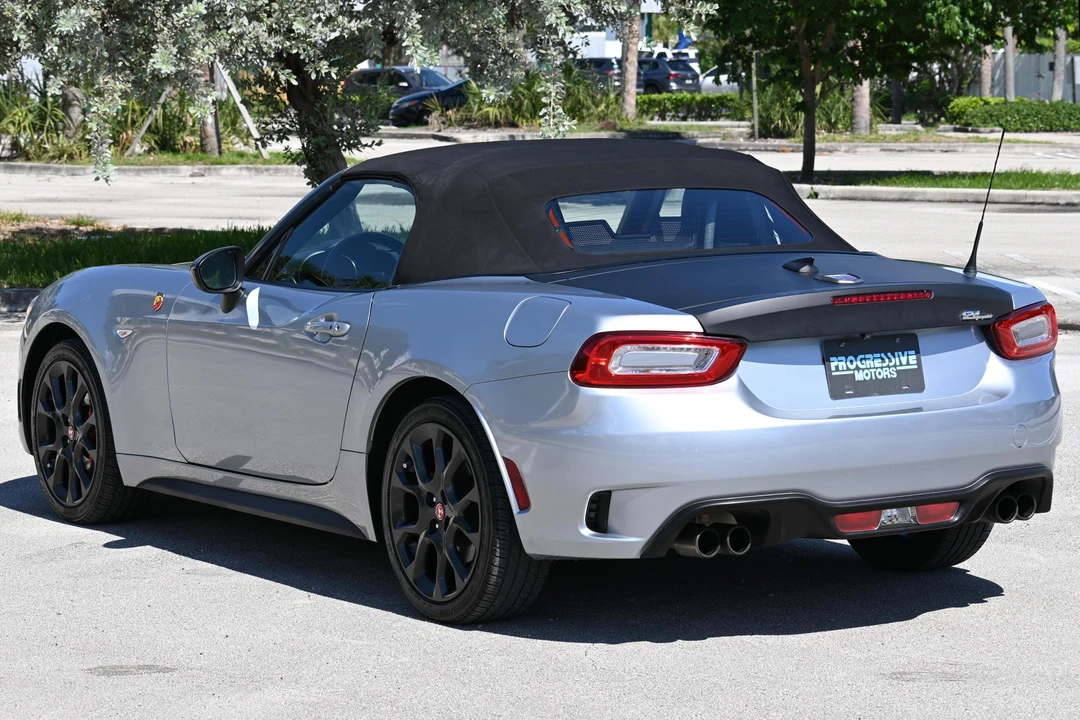 2018 Fiat 124 Spider - Image 4 of 27