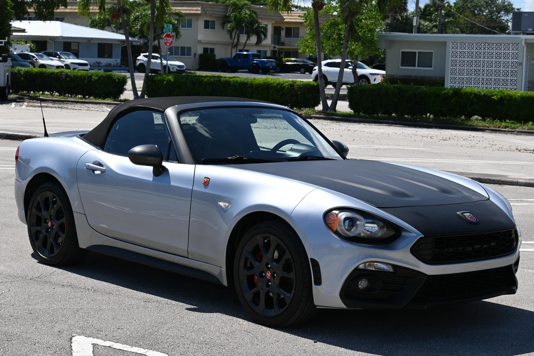 2018 Fiat 124 Spider - Image 12 of 27