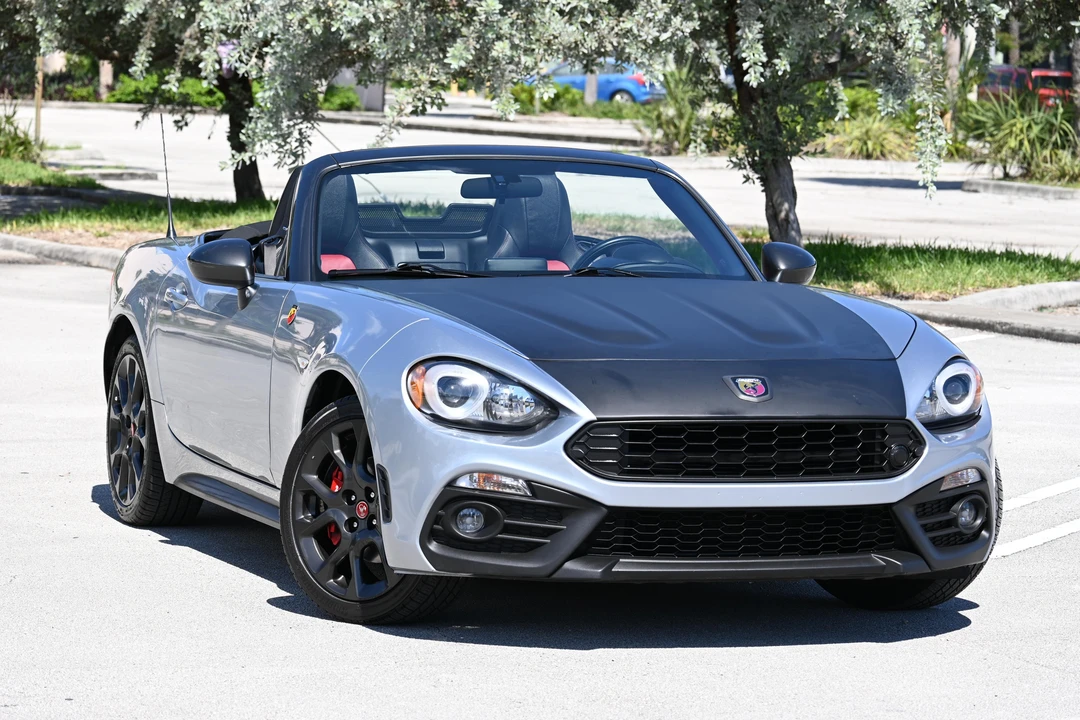 2018 Fiat 124 Spider - Image 13 of 27