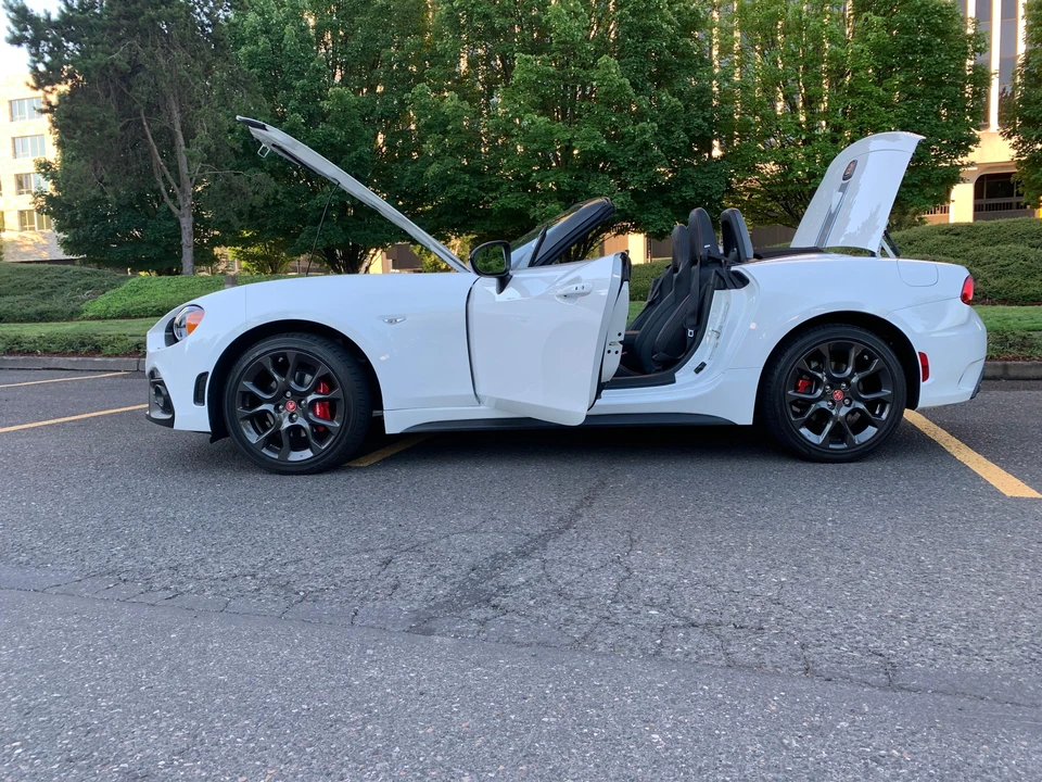 2018 Fiat 124 Spider - Image 20 of 31