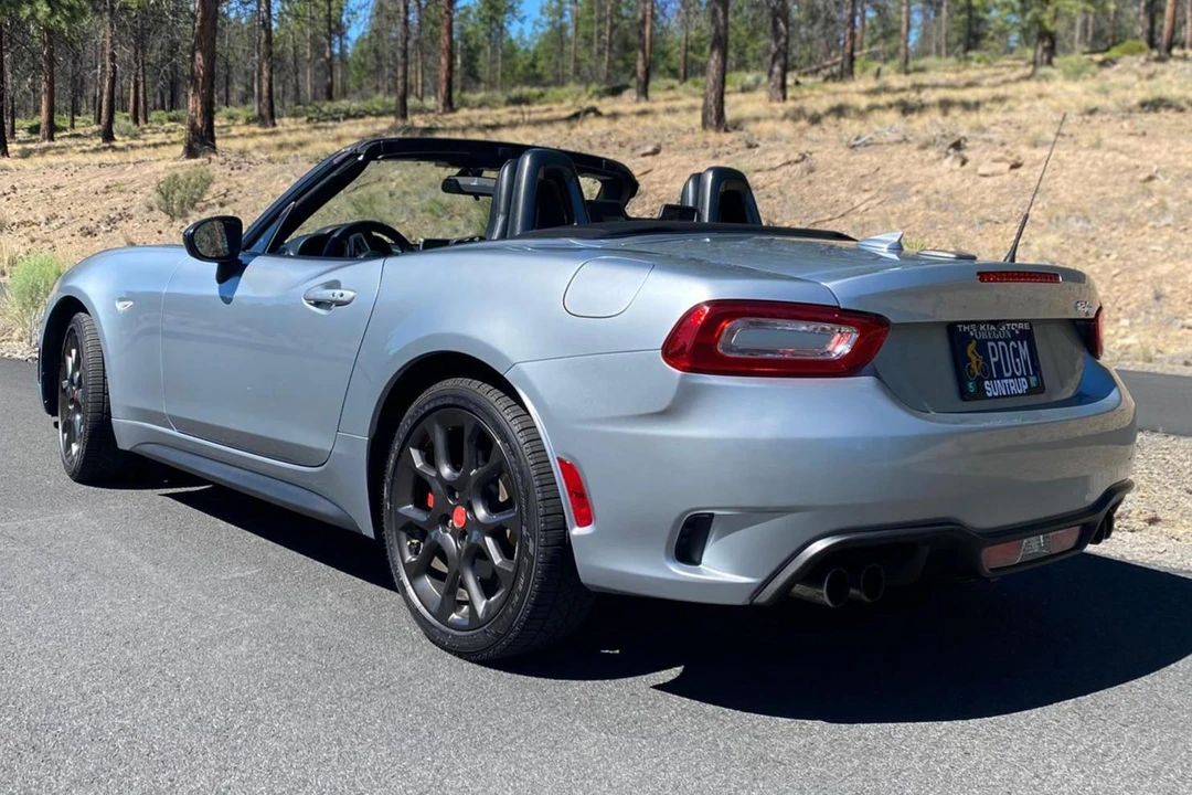 2018 Fiat 124 Spider - Image 4 of 12