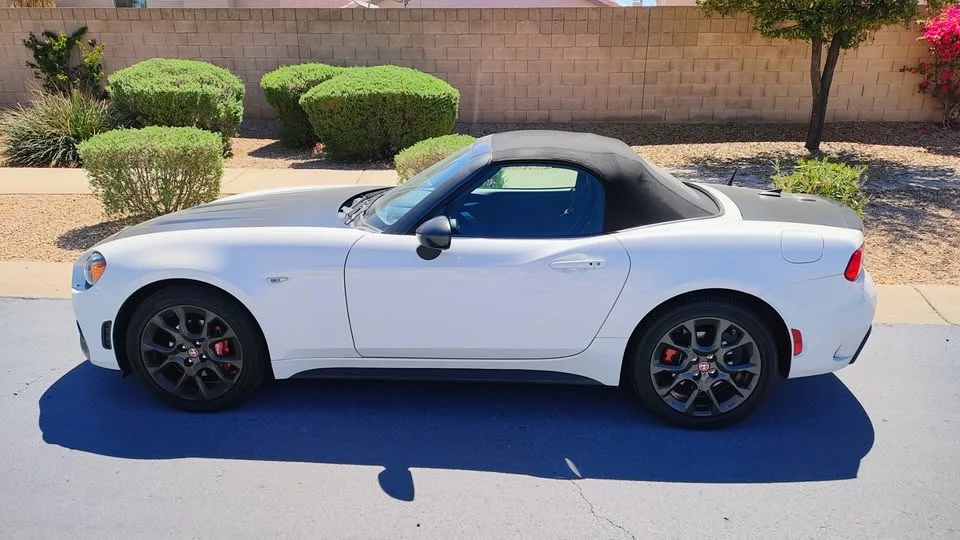 2018 Fiat 124 Spider - Image 8 of 14