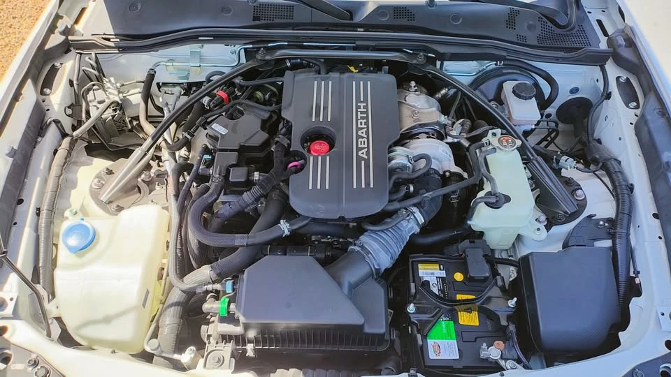 2018 Fiat 124 Spider - Image 10 of 14