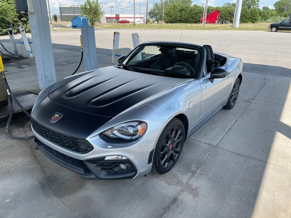 2018 Fiat 124 Spider - Image 2 of 2