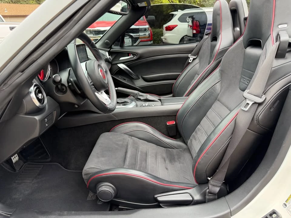 2018 Fiat 124 Spider - Image 18 of 20