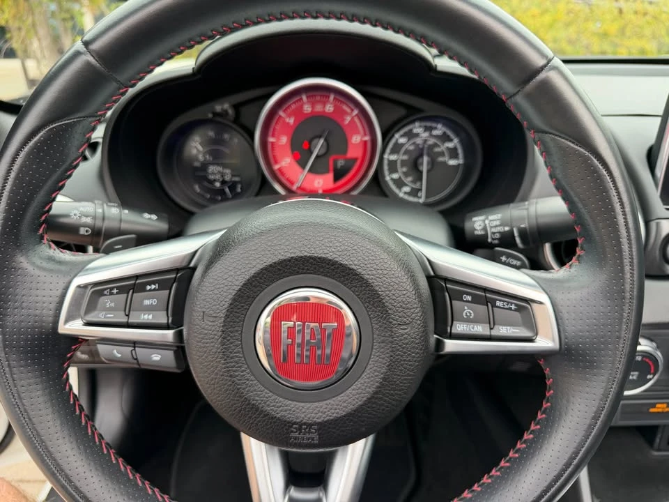 2018 Fiat 124 Spider - Image 17 of 20