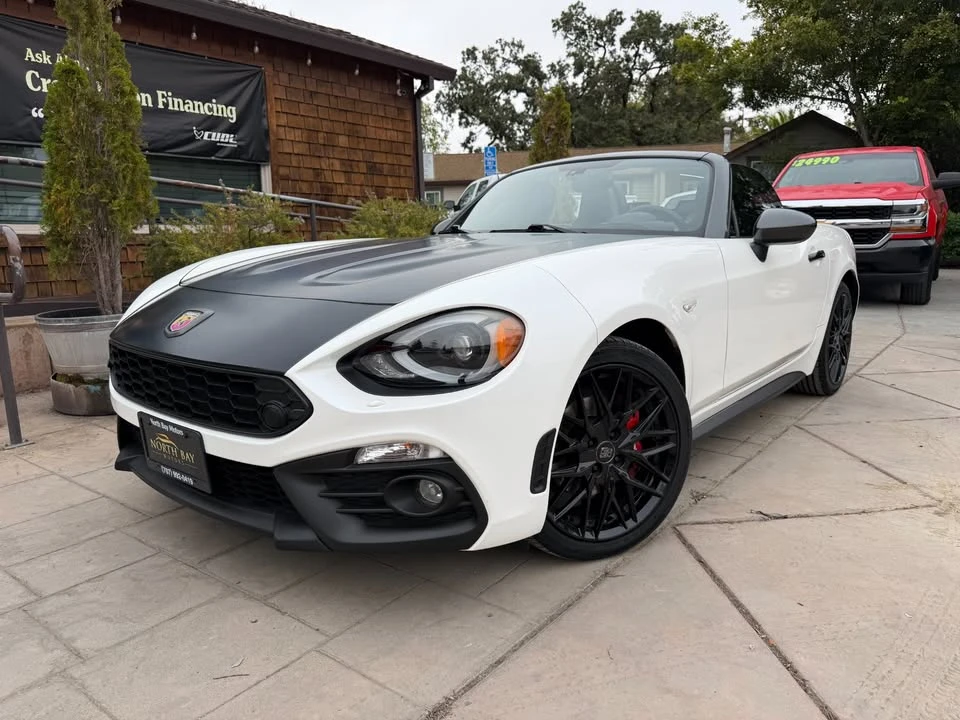 2018 Fiat 124 Spider - Image 2 of 20