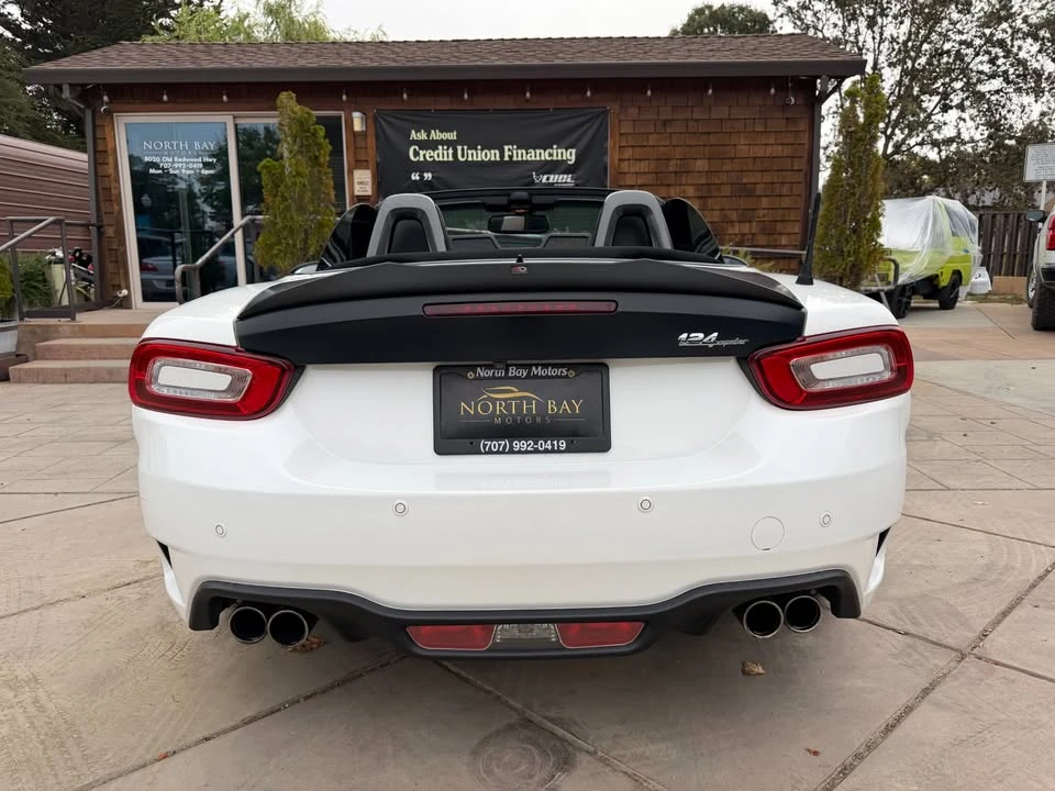 2018 Fiat 124 Spider - Image 8 of 20