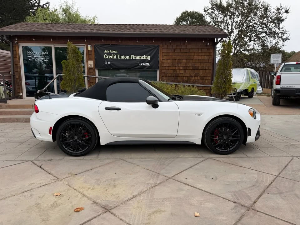 2018 Fiat 124 Spider - Image 3 of 19