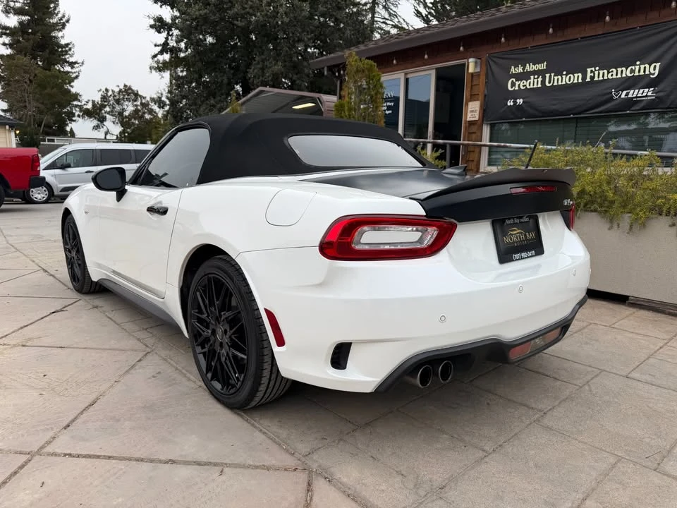 2018 Fiat 124 Spider - Image 5 of 19