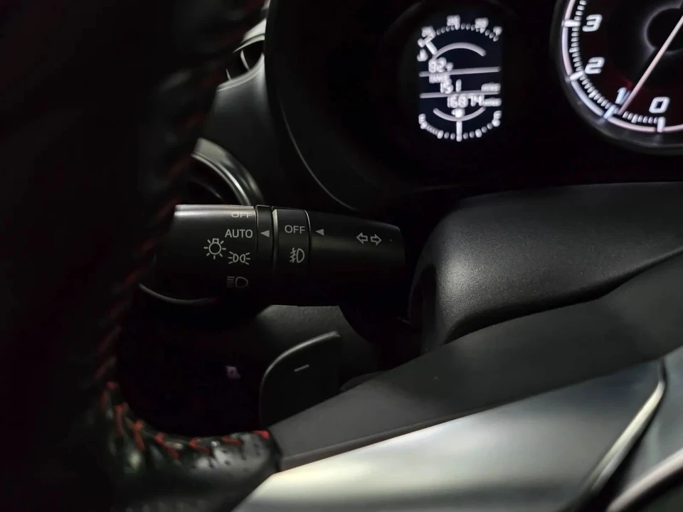 2018 Fiat 124 Spider - Image 18 of 21
