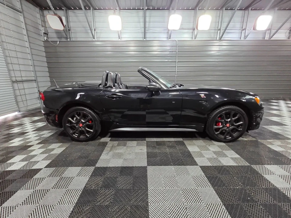 2018 Fiat 124 Spider - Image 9 of 21