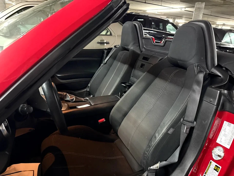 2018 Fiat 124 Spider - Image 8 of 10