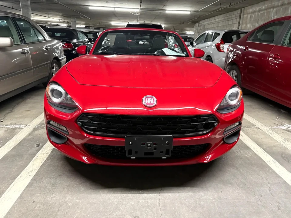 2018 Fiat 124 Spider - Image 6 of 10