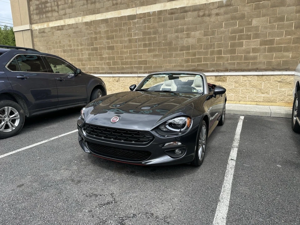 2018 Fiat 124 Spider - Image 5 of 16