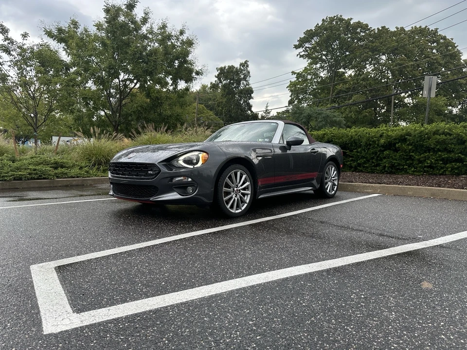 2018 Fiat 124 Spider - Image 12 of 16