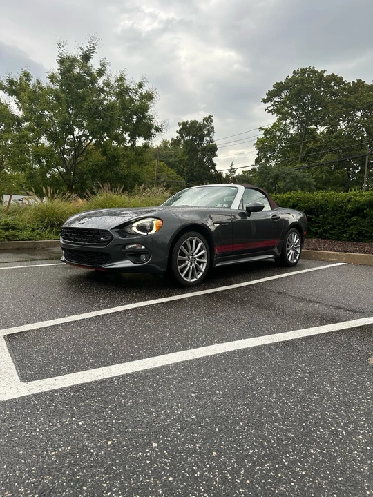 2018 Fiat 124 Spider - Image 11 of 16