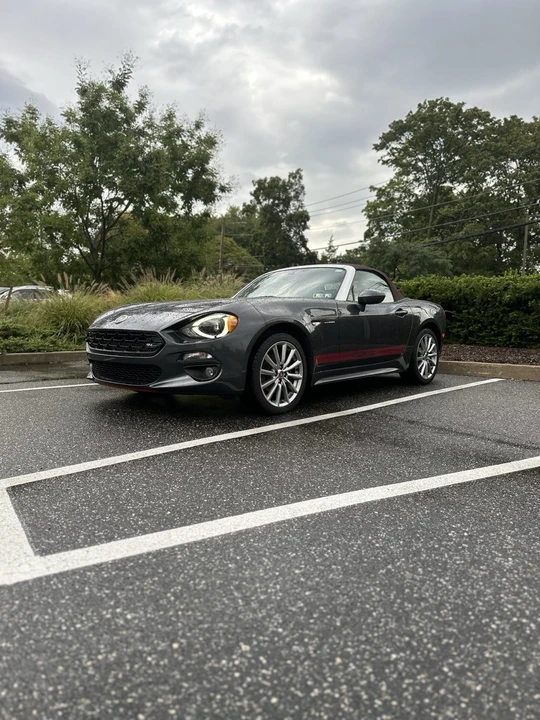 2018 Fiat 124 Spider - Image 9 of 16