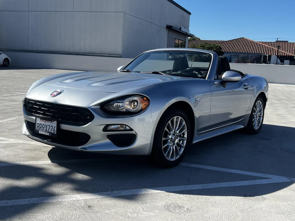 2018 Fiat 124 Spider - Image 21 of 31