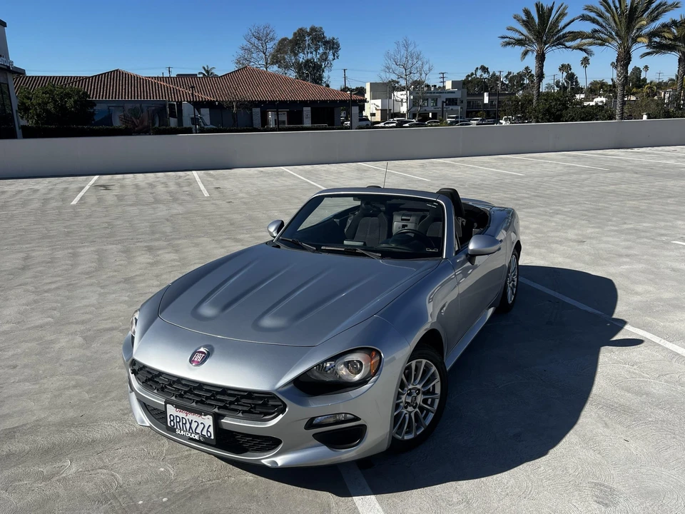 2018 Fiat 124 Spider - Image 16 of 31